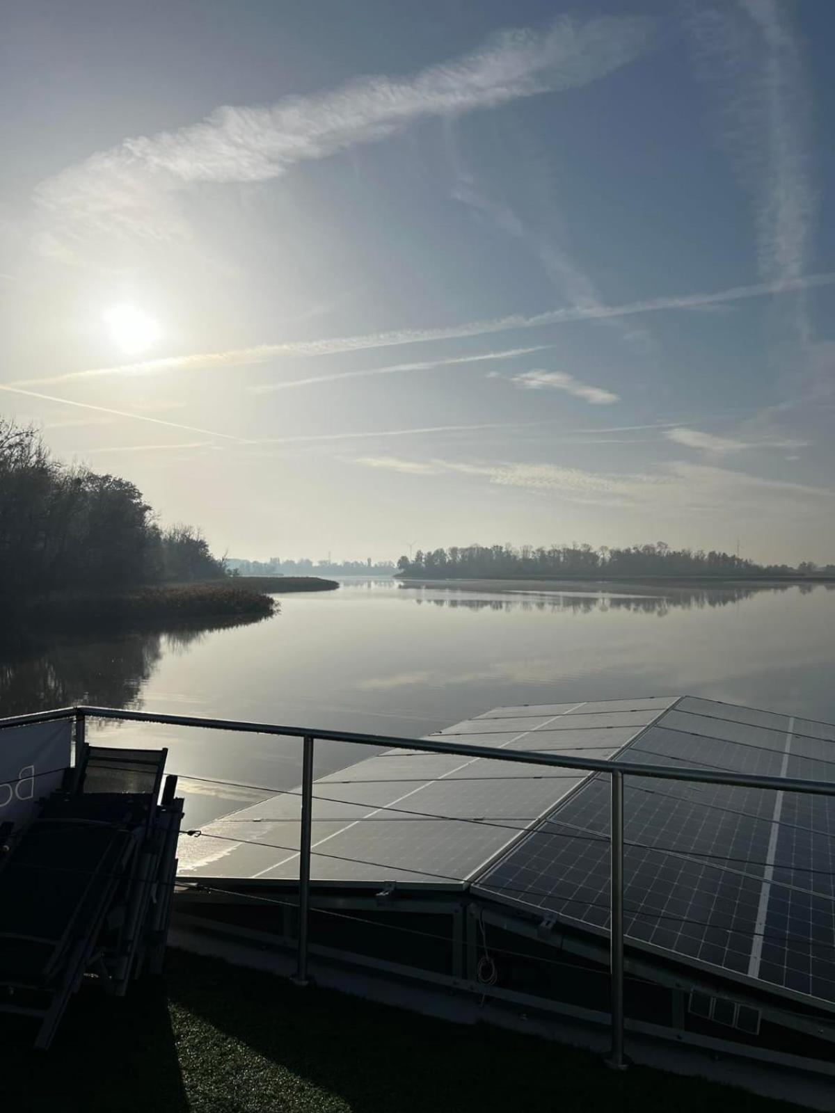 Boathousing - Apartament Na Wodzie, Dom Plywajacy, Lodz, Luksusowy Apartament Myślibórz Εξωτερικό φωτογραφία